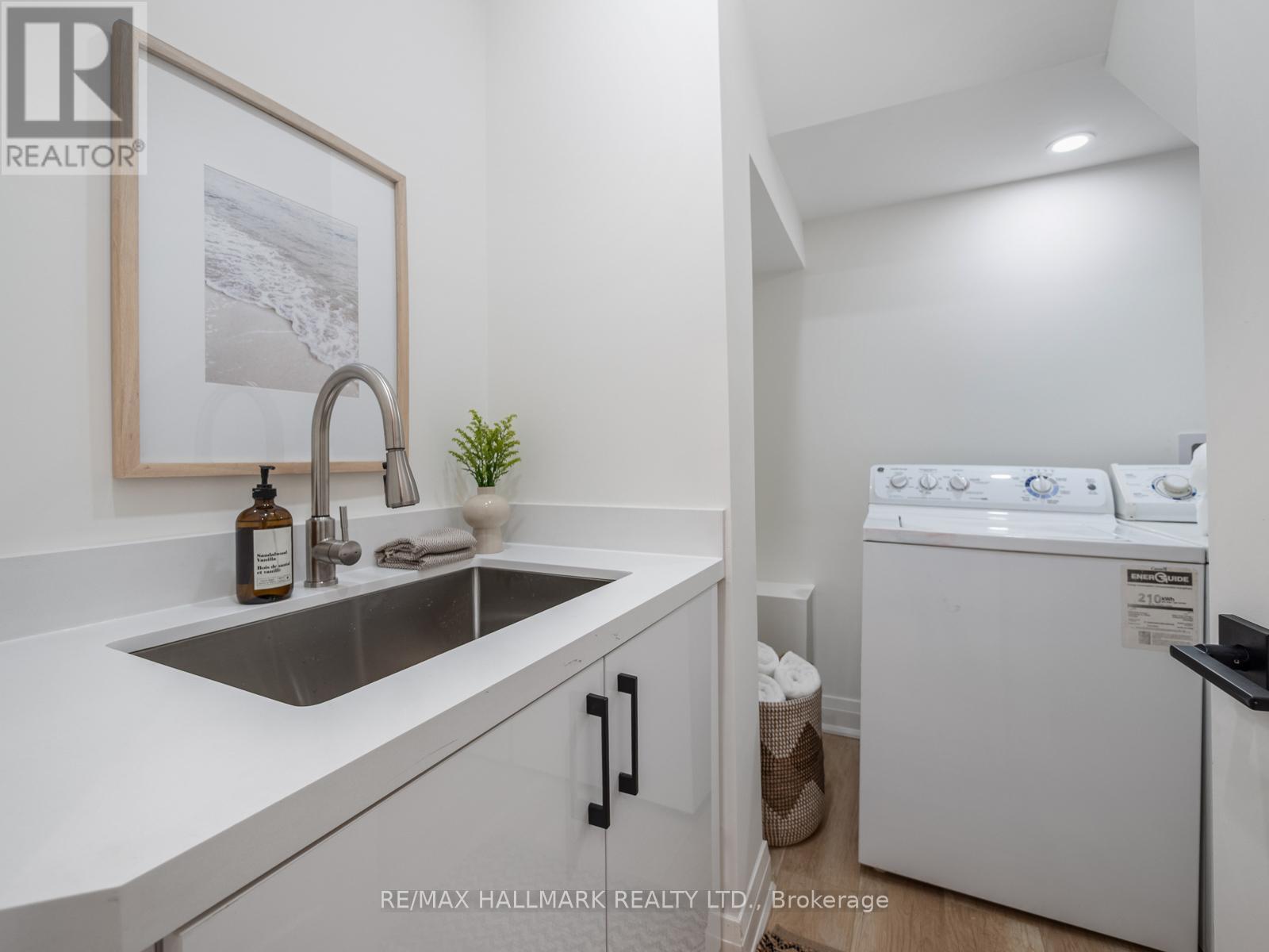 11 Craig Crescent, Toronto, Ontario  M4G 2N6 - Photo 41 - C12510098