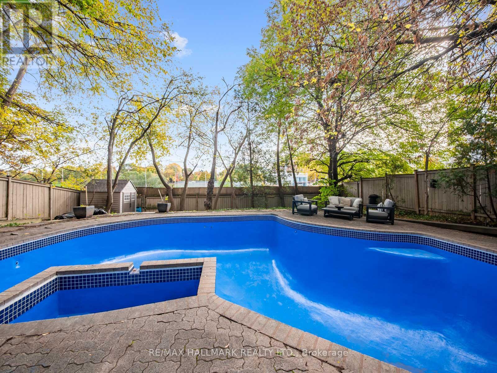 11 Craig Crescent, Toronto, Ontario  M4G 2N6 - Photo 46 - C12510098