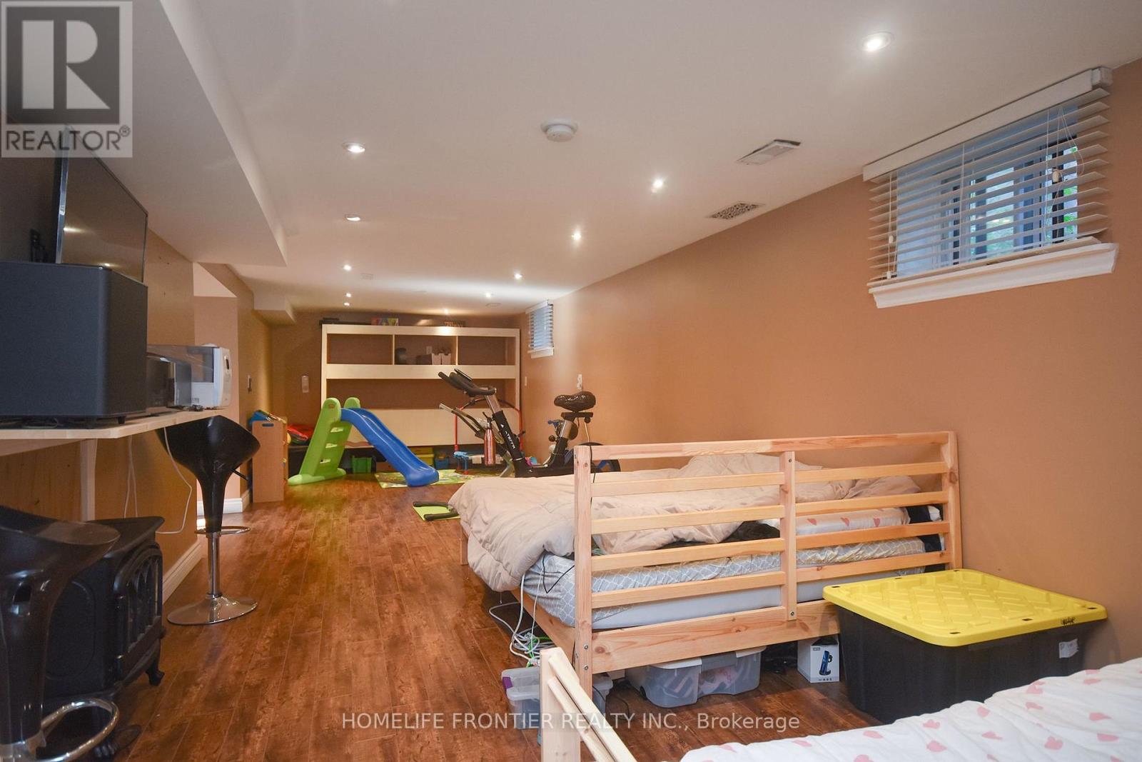 109 Darlingside Drive, Toronto, Ontario  M1E 3P4 - Photo 19 - E12510100