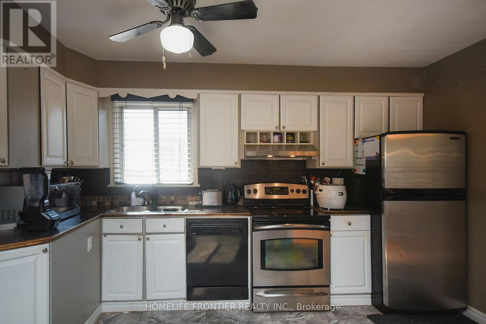 109 Darlingside Drive, Toronto, Ontario  M1E 3P4 - Photo 8 - E12510100