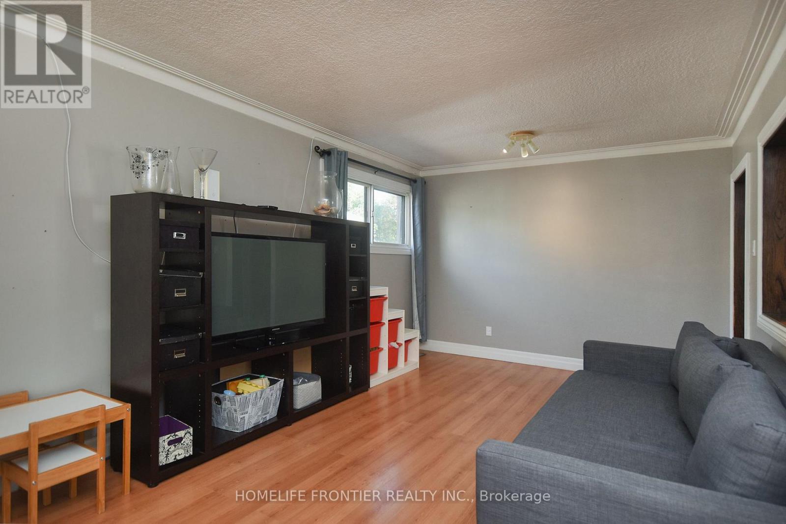 109 Darlingside Drive, Toronto, Ontario  M1E 3P4 - Photo 9 - E12510100