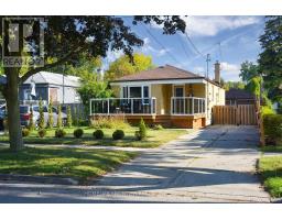 109 DARLINGSIDE DRIVE, Toronto, Ontario