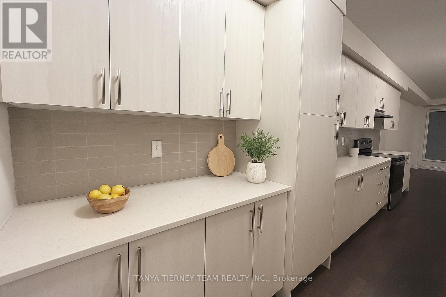 288 Carnwith Drive E, Whitby, Ontario  L1M 2L6 - Photo 10 - E12510126