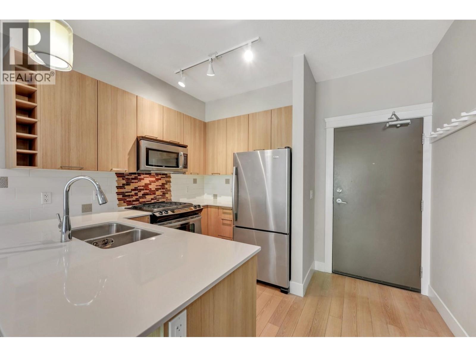 307 1188 Johnson Street, Coquitlam, British Columbia  V3B 0H7 - Photo 12 - R3064763