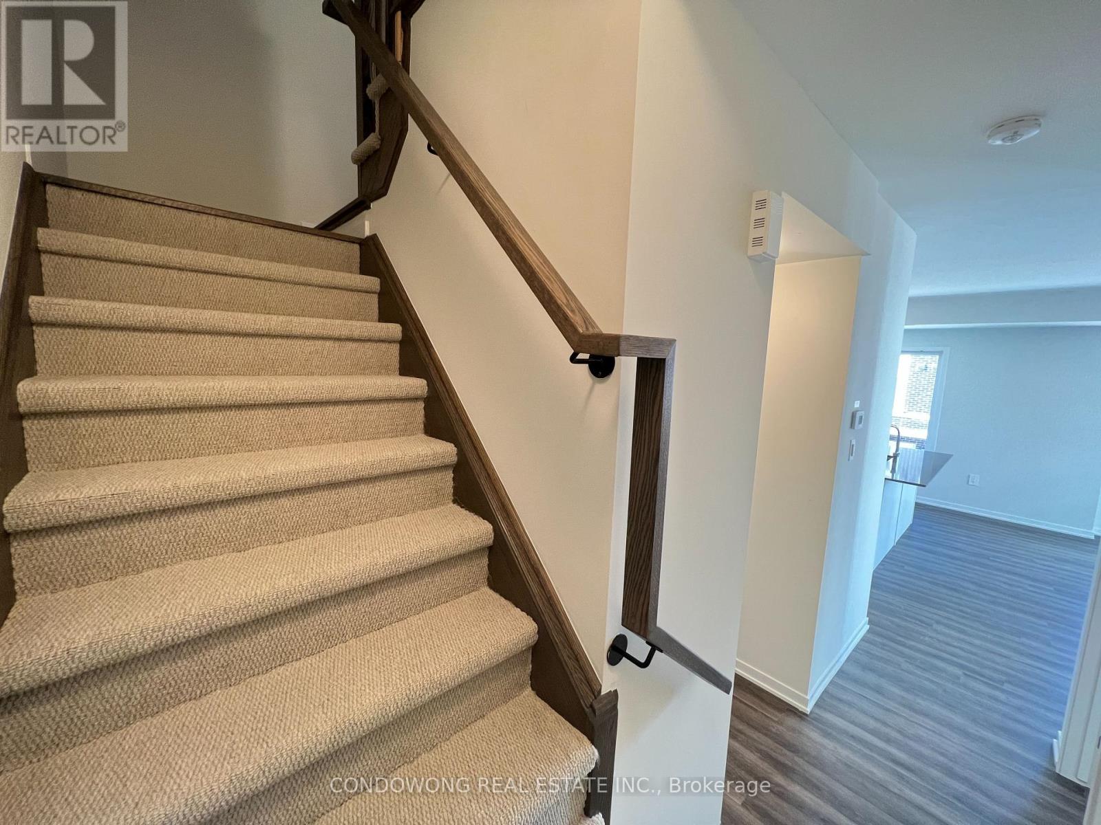 49 - 31 Honeycrisp Crescent, Vaughan, Ontario  L4K 0N6 - Photo 17 - N12510108