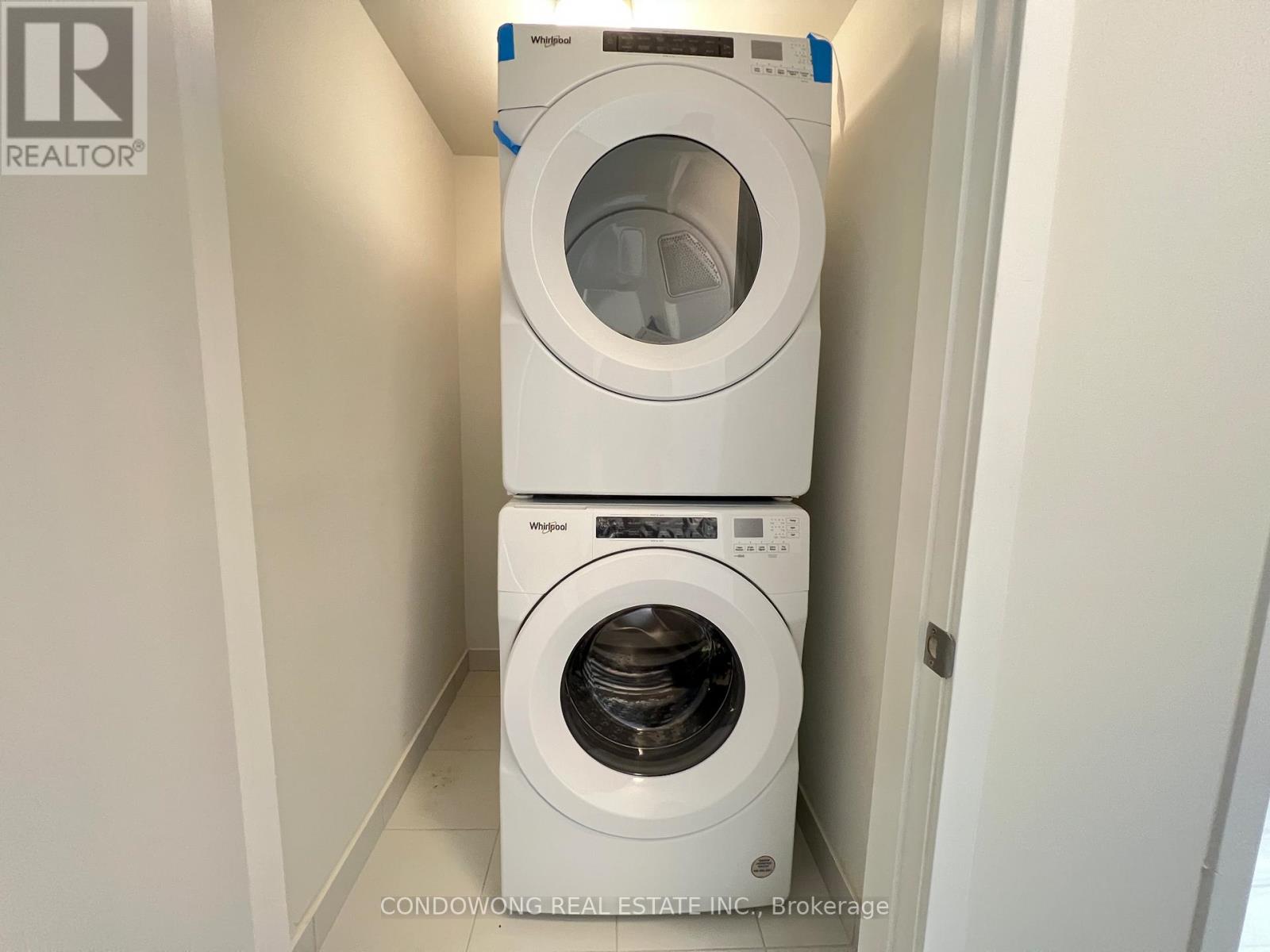 49 - 31 Honeycrisp Crescent, Vaughan, Ontario  L4K 0N6 - Photo 19 - N12510108