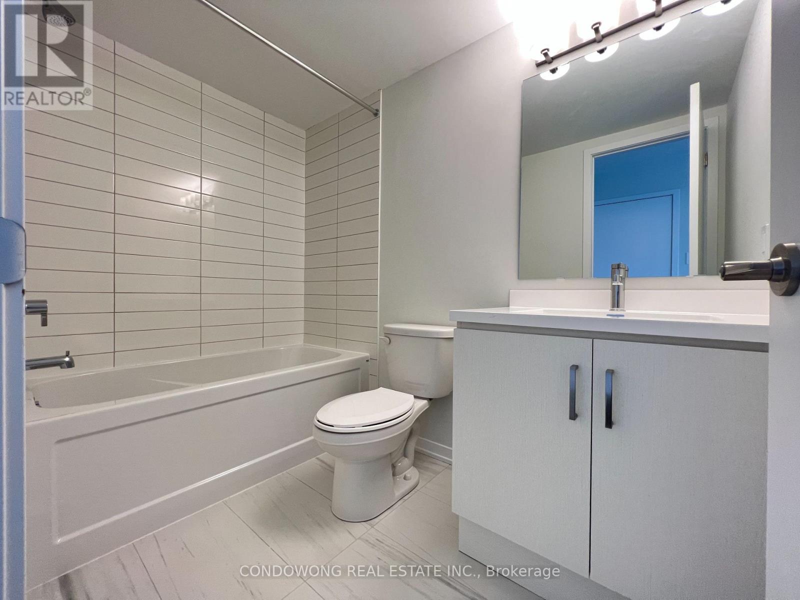 49 - 31 Honeycrisp Crescent, Vaughan, Ontario  L4K 0N6 - Photo 23 - N12510108