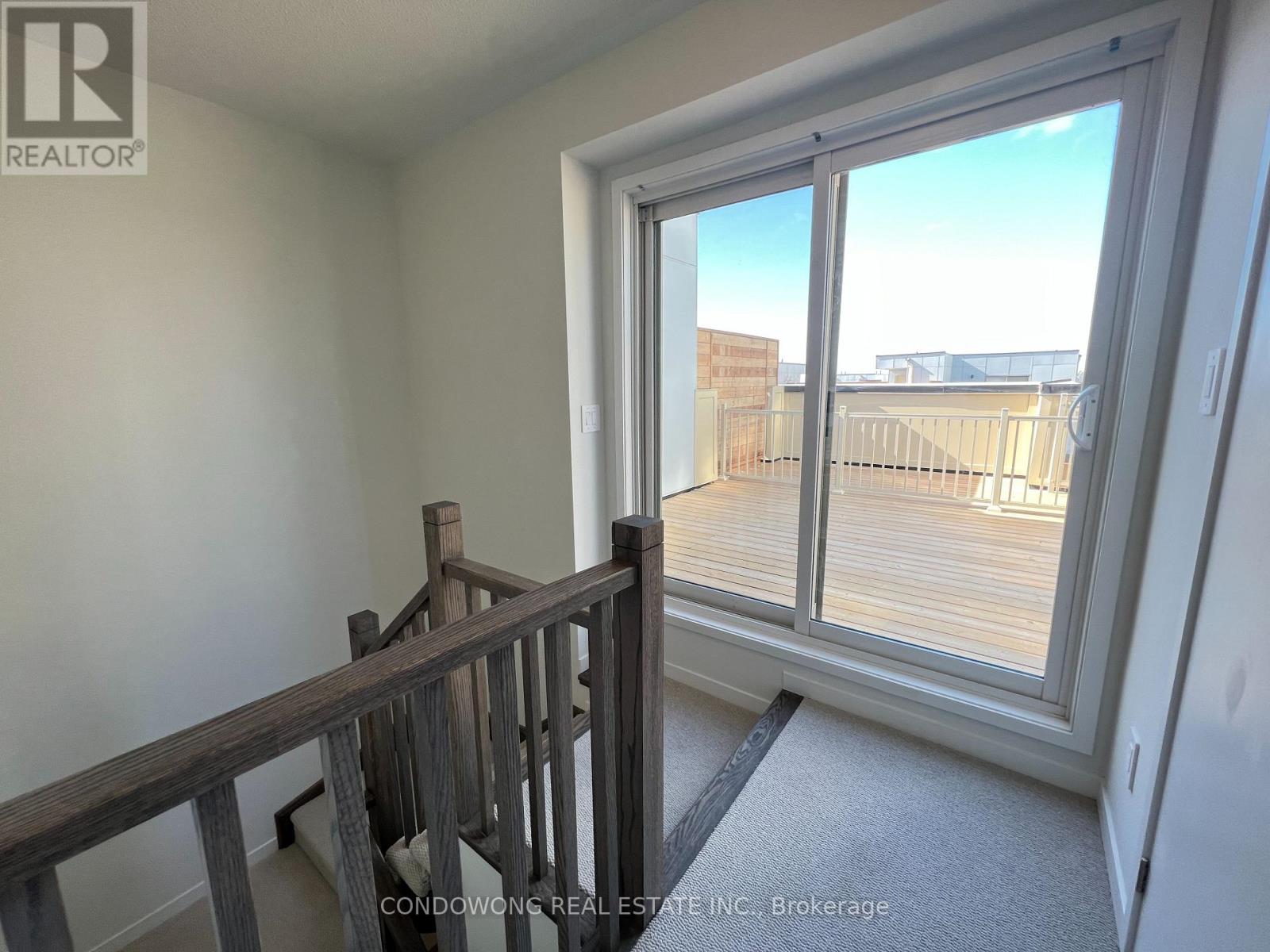 49 - 31 Honeycrisp Crescent, Vaughan, Ontario  L4K 0N6 - Photo 27 - N12510108