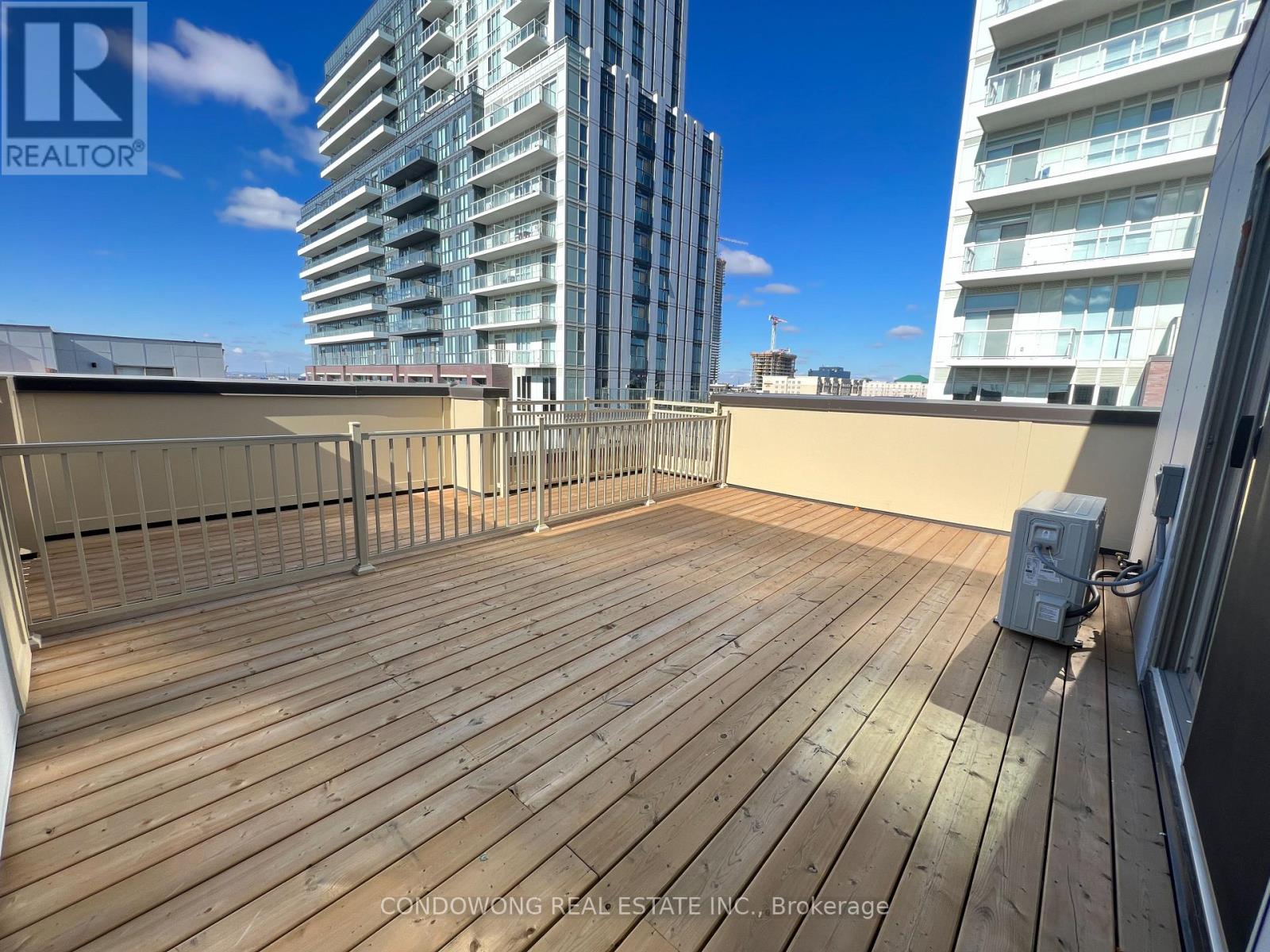 49 - 31 Honeycrisp Crescent, Vaughan, Ontario  L4K 0N6 - Photo 28 - N12510108