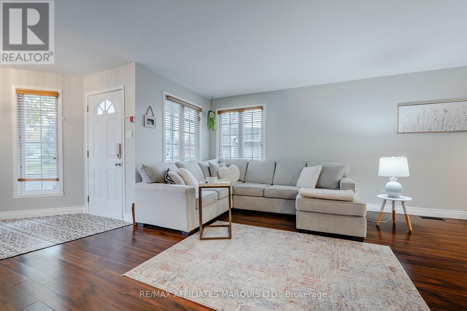 701 Robin Court, Cornwall, Ontario  K6H 7N4 - Photo 8 - X12510206