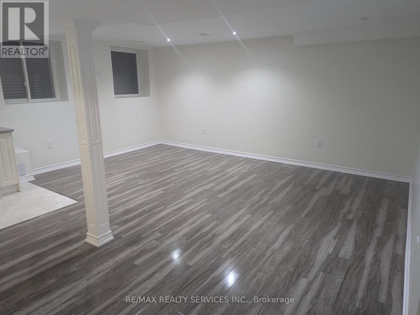 Lower - 31 Leadenhall Road, Brampton, Ontario  L7A 4G4 - Photo 8 - W12481999