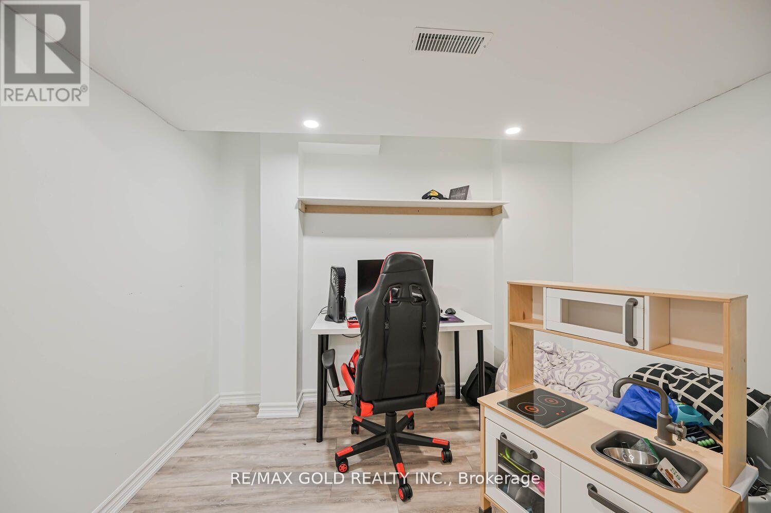 34 Earth Star Trail, Brampton, Ontario  L6R 2P3 - Photo 33 - W12510060