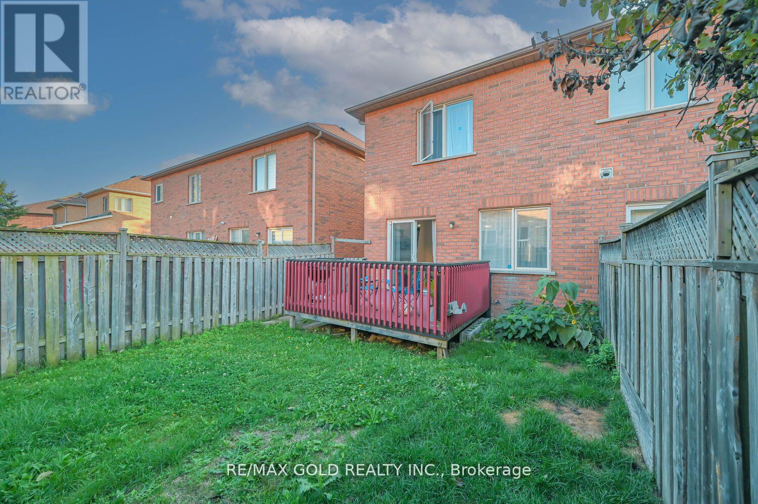 34 Earth Star Trail, Brampton, Ontario  L6R 2P3 - Photo 38 - W12510060