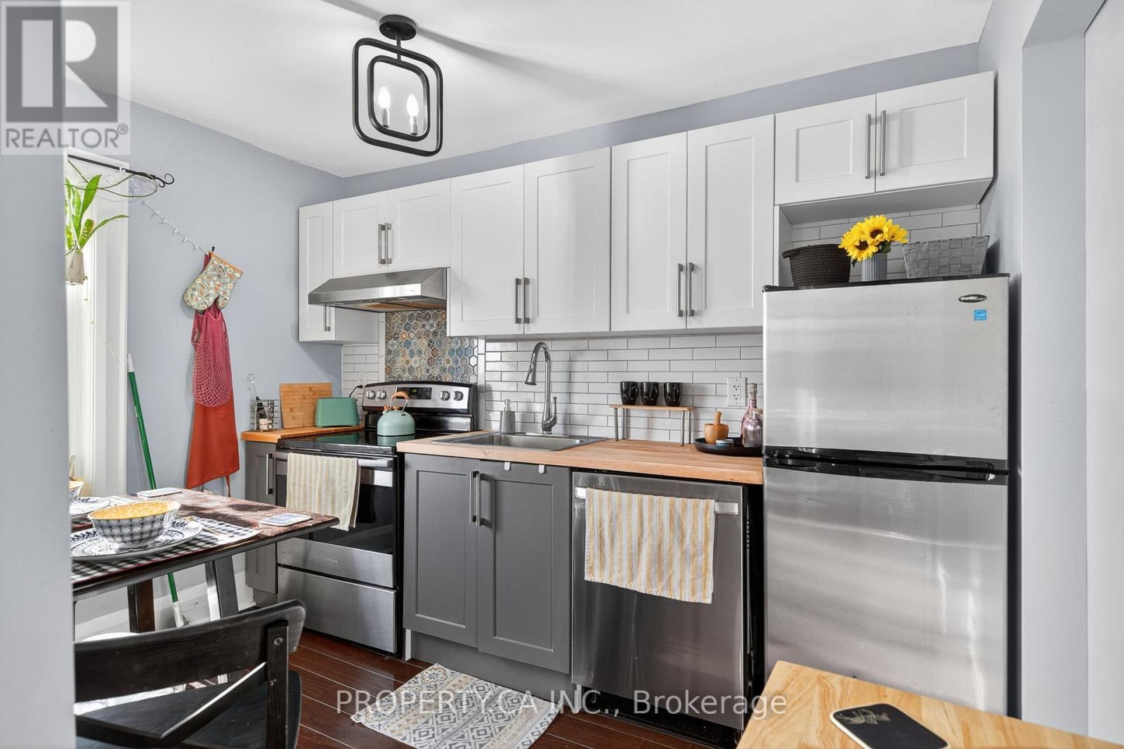 358 Mcroberts Avenue, Toronto, Ontario  M6E 4P9 - Photo 19 - W12510086