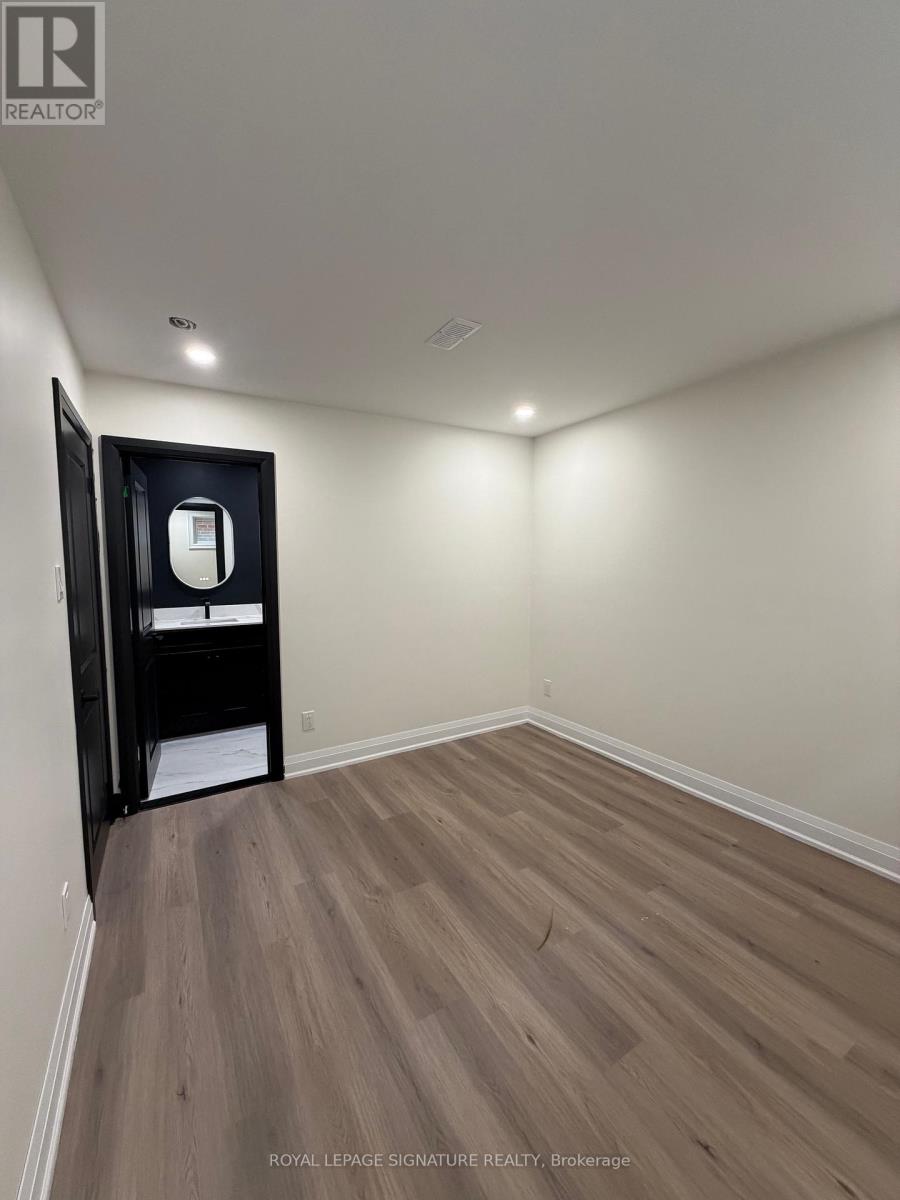 2 - 3486 Grand Forks Road, Mississauga, Ontario  L4Y 3M9 - Photo 7 - W12510114