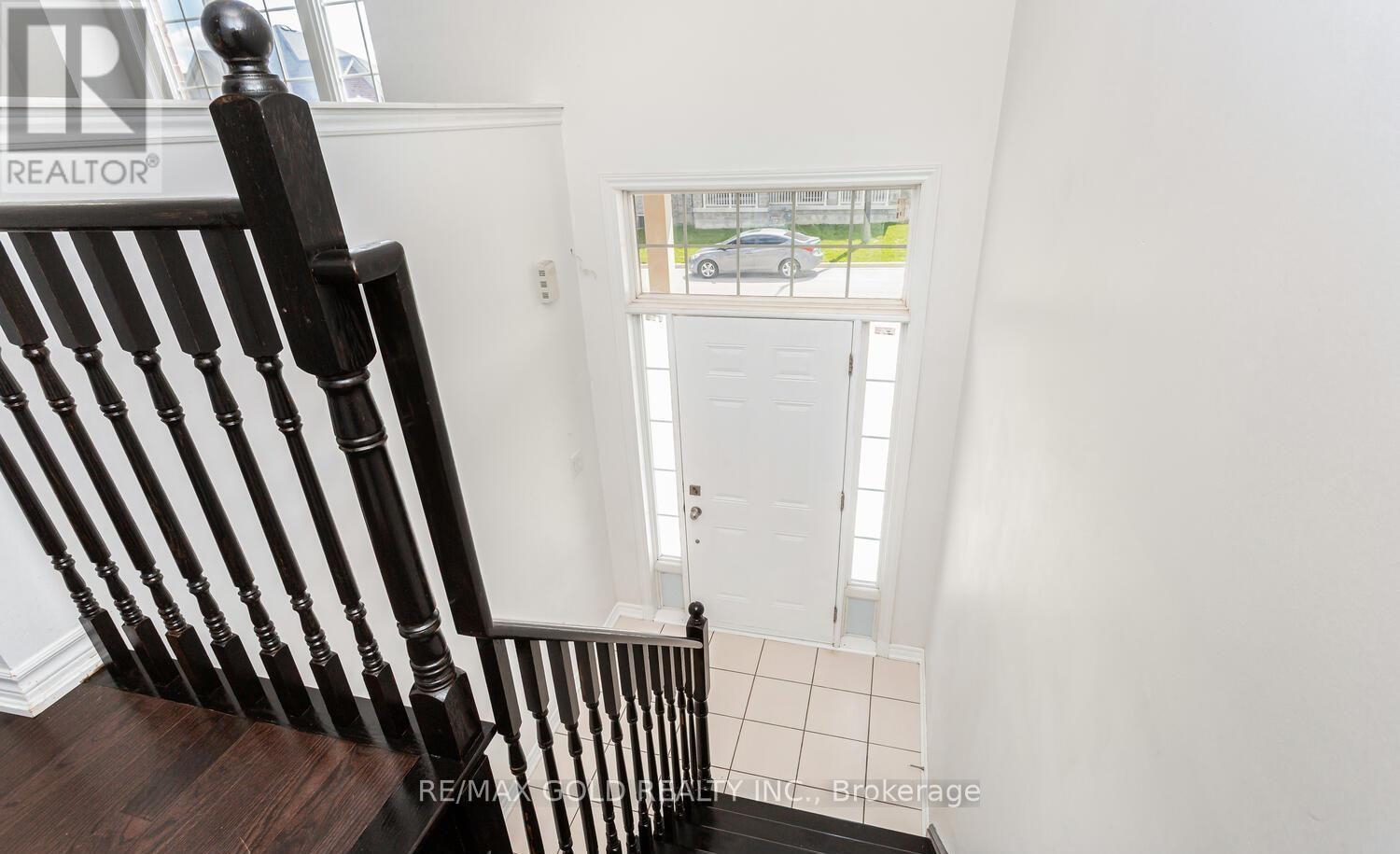 68 Agava Street, Brampton, Ontario  L9W 5B7 - Photo 3 - W12510132