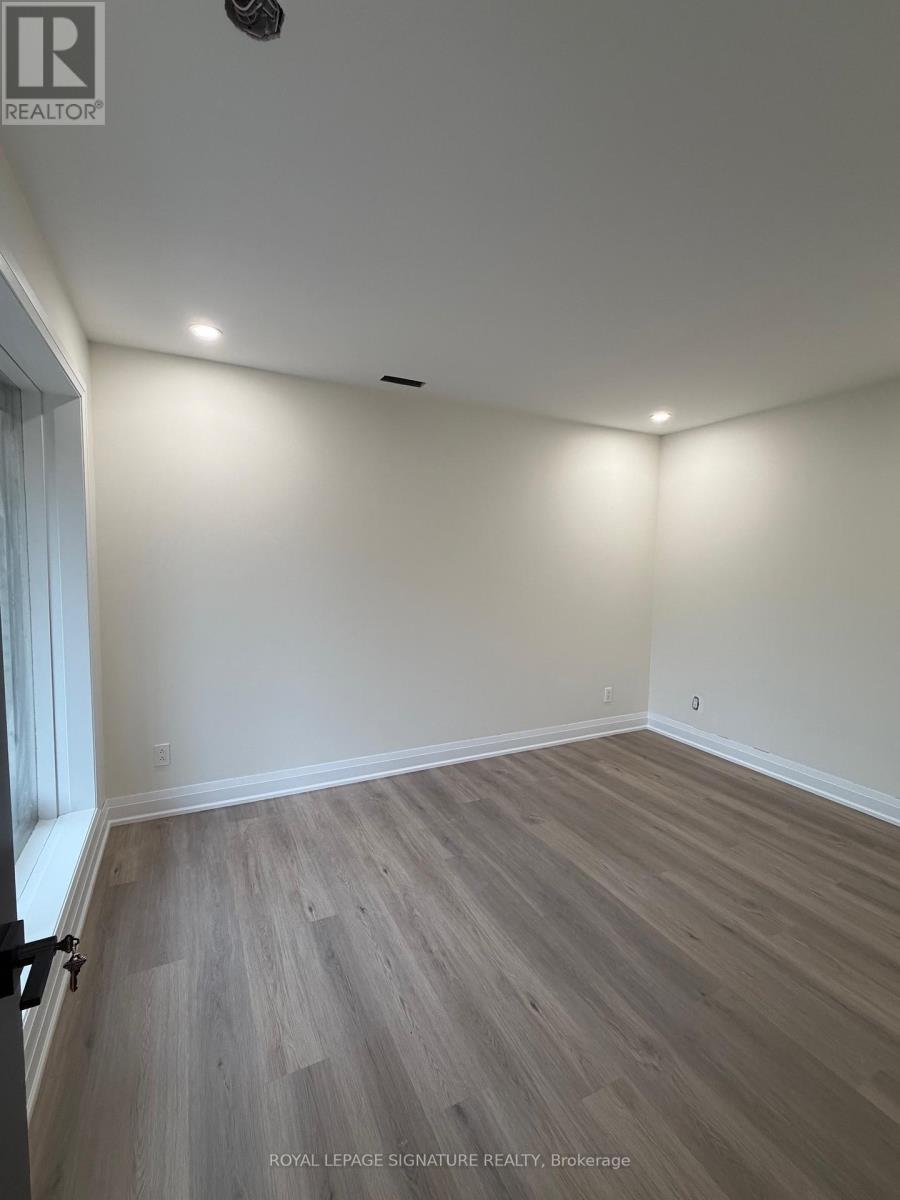 1 - 3486 Grand Forks Road, Mississauga, Ontario  L4Y 3M9 - Photo 4 - W12510140