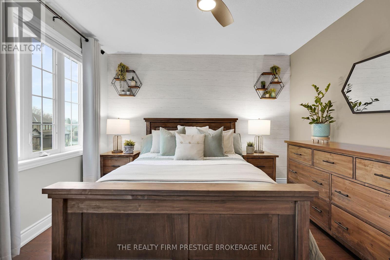 27 Willis Avenue, Strathroy-Caradoc, Ontario  N7G 0B6 - Photo 17 - X12510152