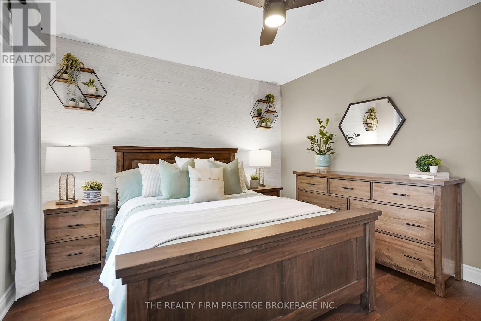 27 Willis Avenue, Strathroy-Caradoc, Ontario  N7G 0B6 - Photo 18 - X12510152