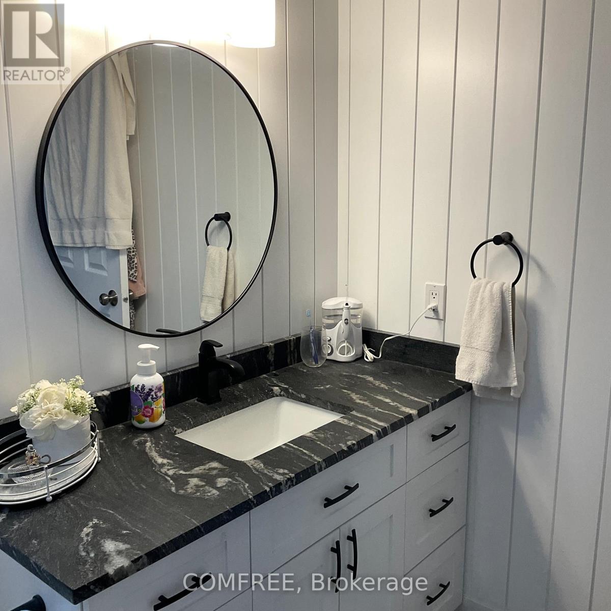 6 Niagara Trail, Clarington, Ontario  L1B 1A1 - Photo 3 - E12510240