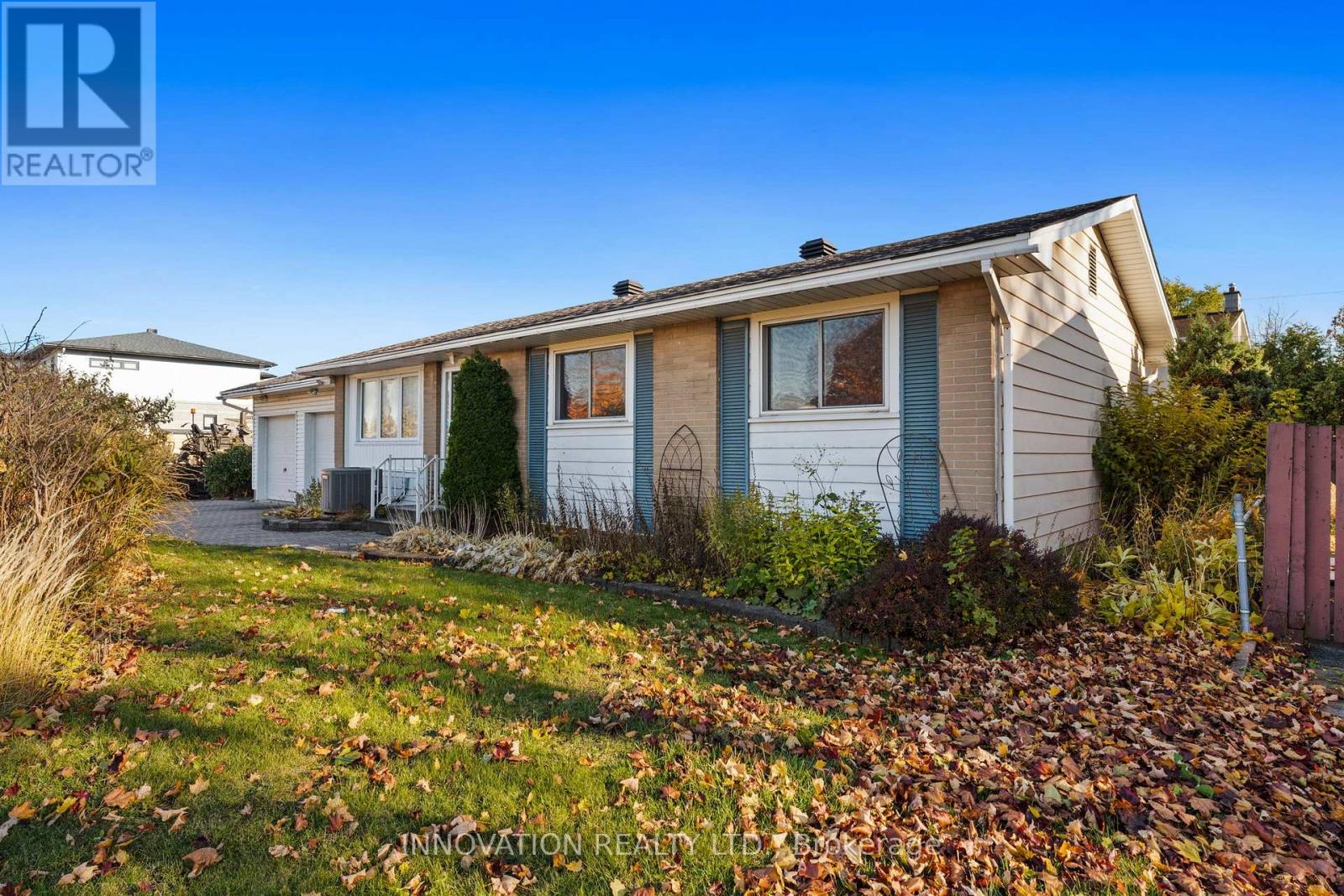 30 Oakview Avenue, Ottawa, Ontario  K2G 3A2 - Photo 4 - X12510176