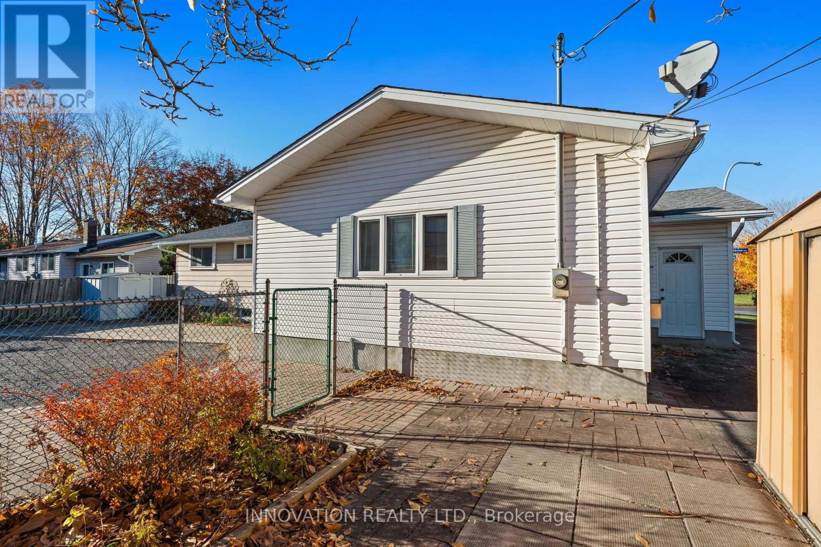 30 Oakview Avenue, Ottawa, Ontario  K2G 3A2 - Photo 42 - X12510176