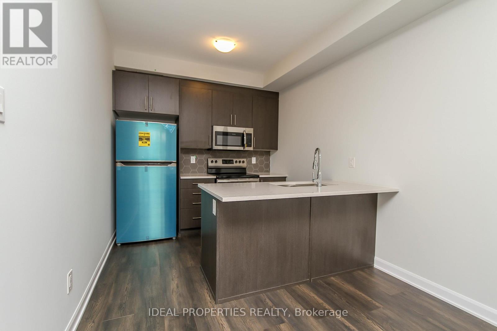 702 Doneraile Walk, Ottawa, Ontario  K2C 3H2 - Photo 17 - X12510216