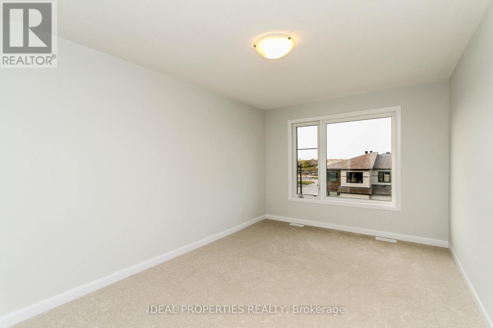 702 Doneraile Walk, Ottawa, Ontario  K2C 3H2 - Photo 8 - X12510216