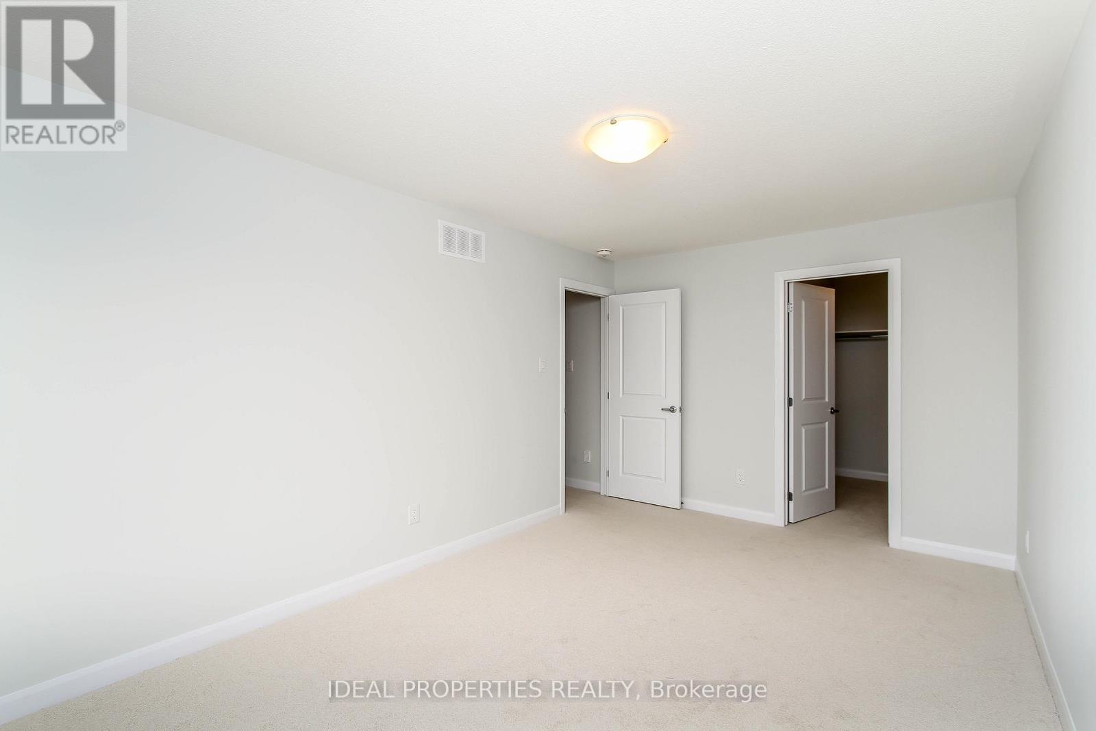 702 Doneraile Walk, Ottawa, Ontario  K2C 3H2 - Photo 9 - X12510216