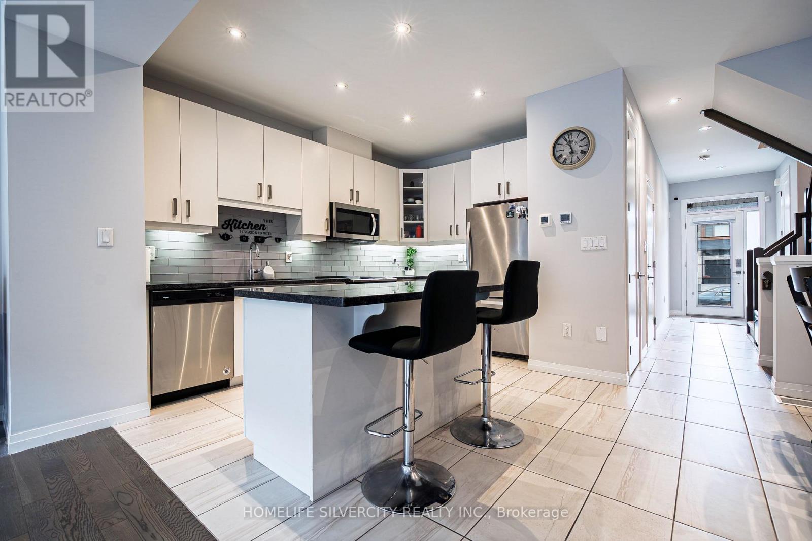 106 Columbus Gate, Hamilton, Ontario  L8J 0L3 - Photo 12 - X12510078