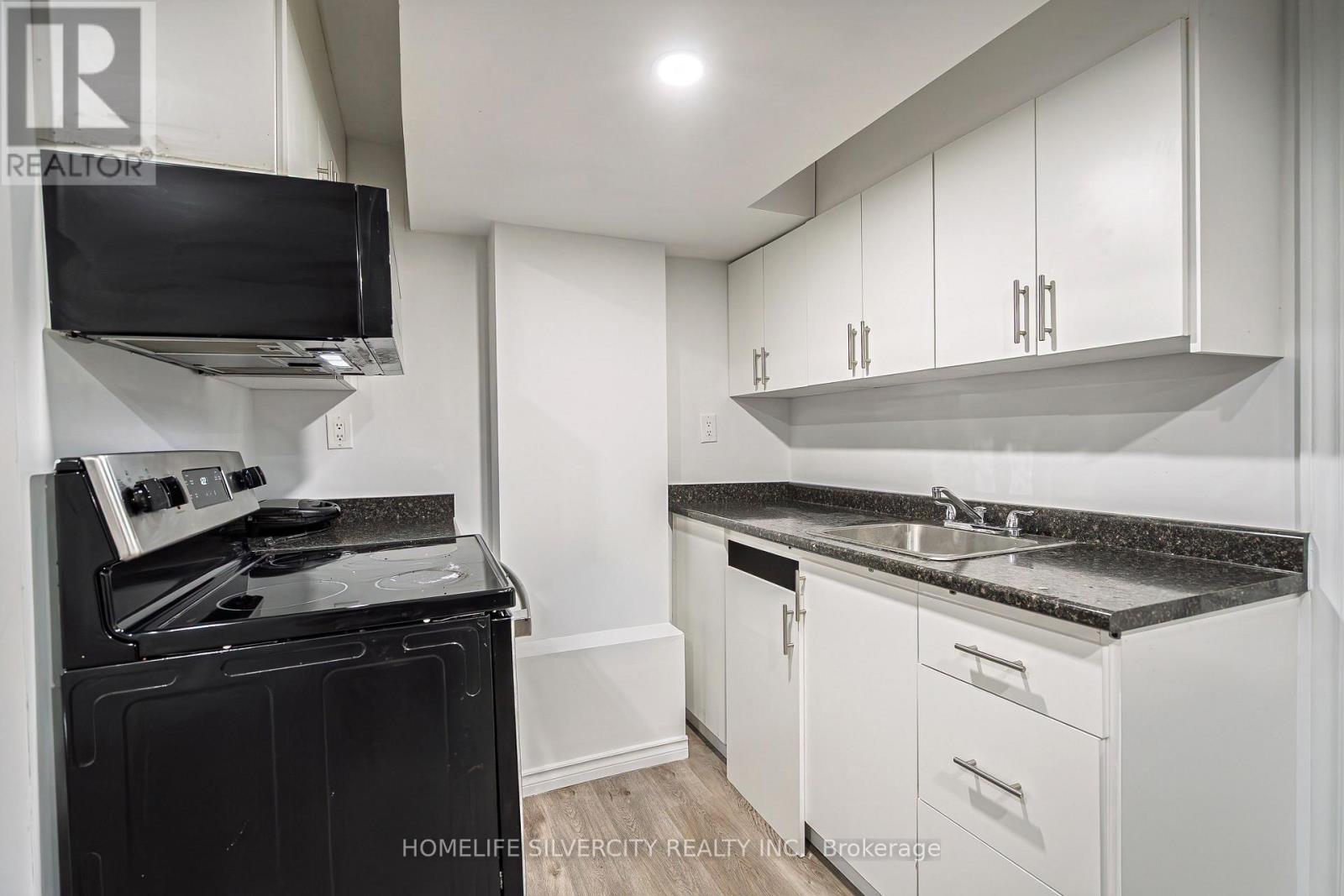 106 Columbus Gate, Hamilton, Ontario  L8J 0L3 - Photo 46 - X12510078