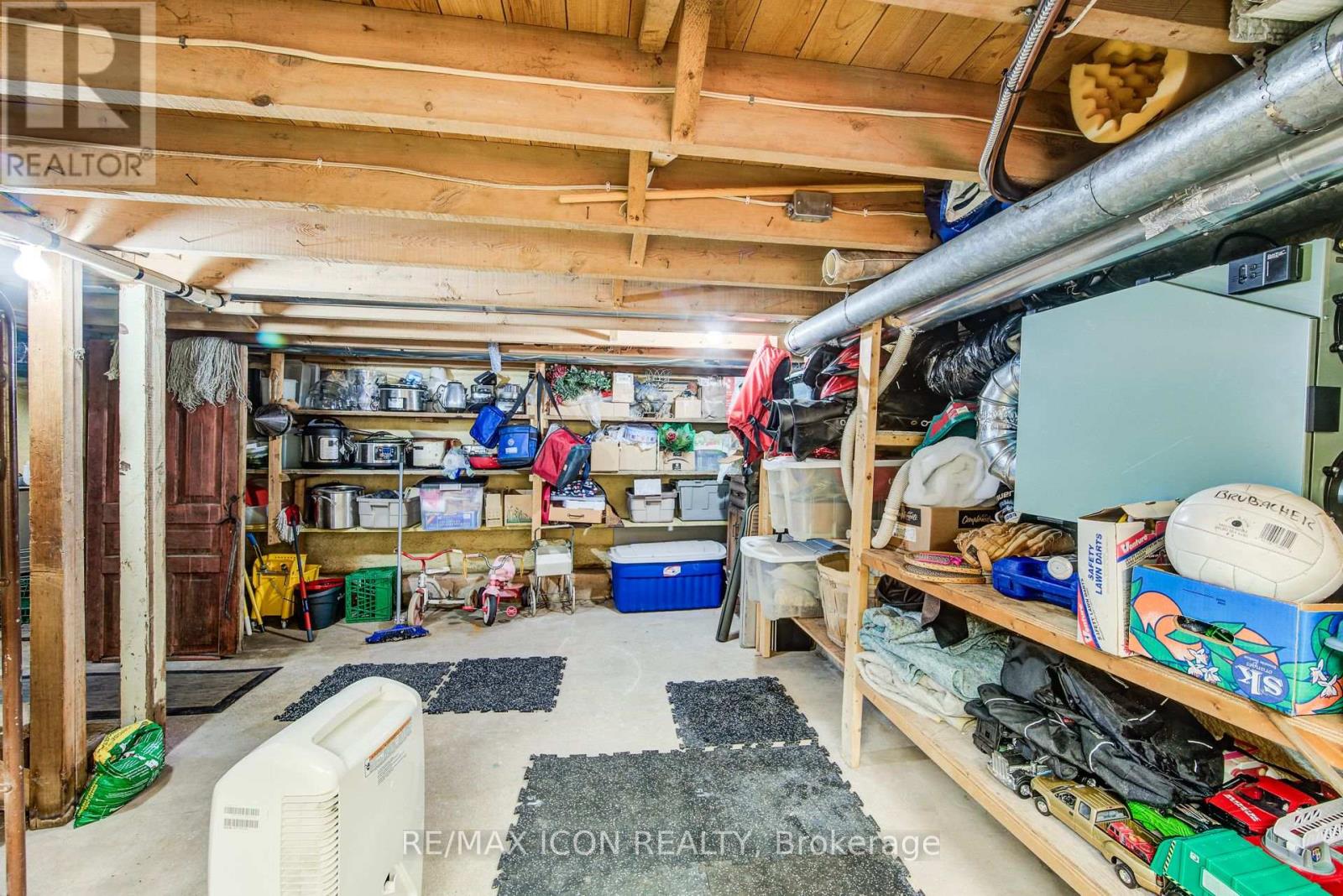 1301 Lobsinger Line, Woolwich, Ontario N2J 4G8 - Photo 31 - X12488678