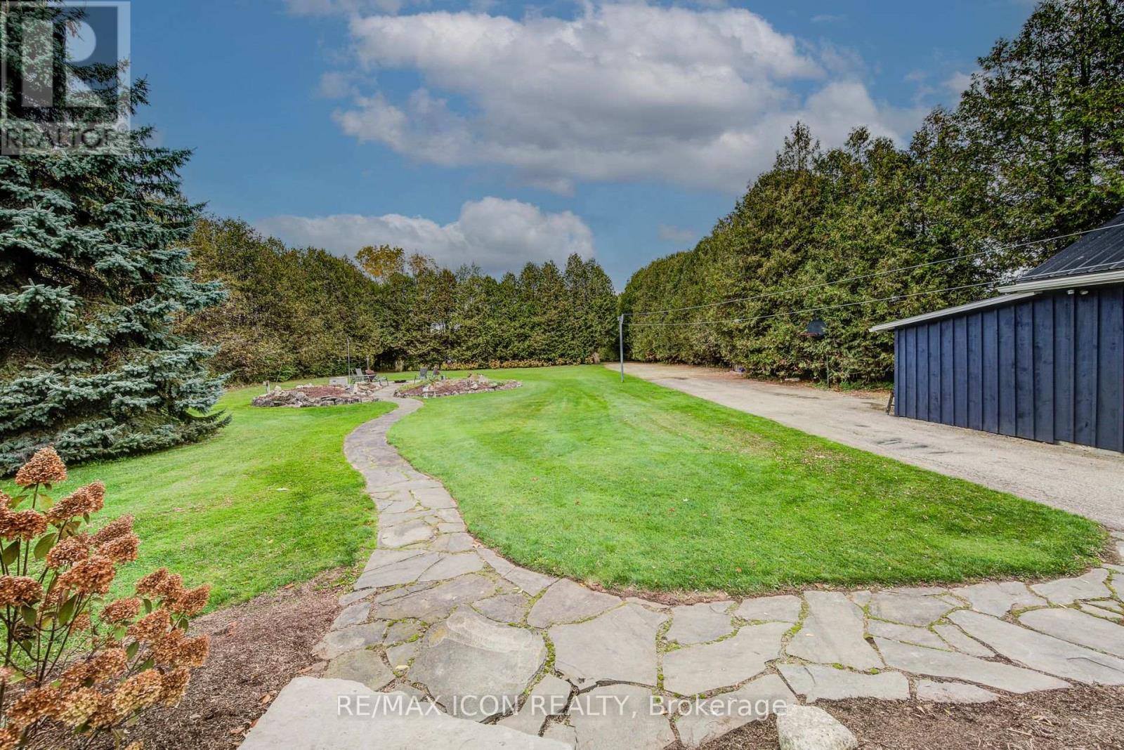 1301 Lobsinger Line, Woolwich, Ontario N2J 4G8 - Photo 37 - X12488678