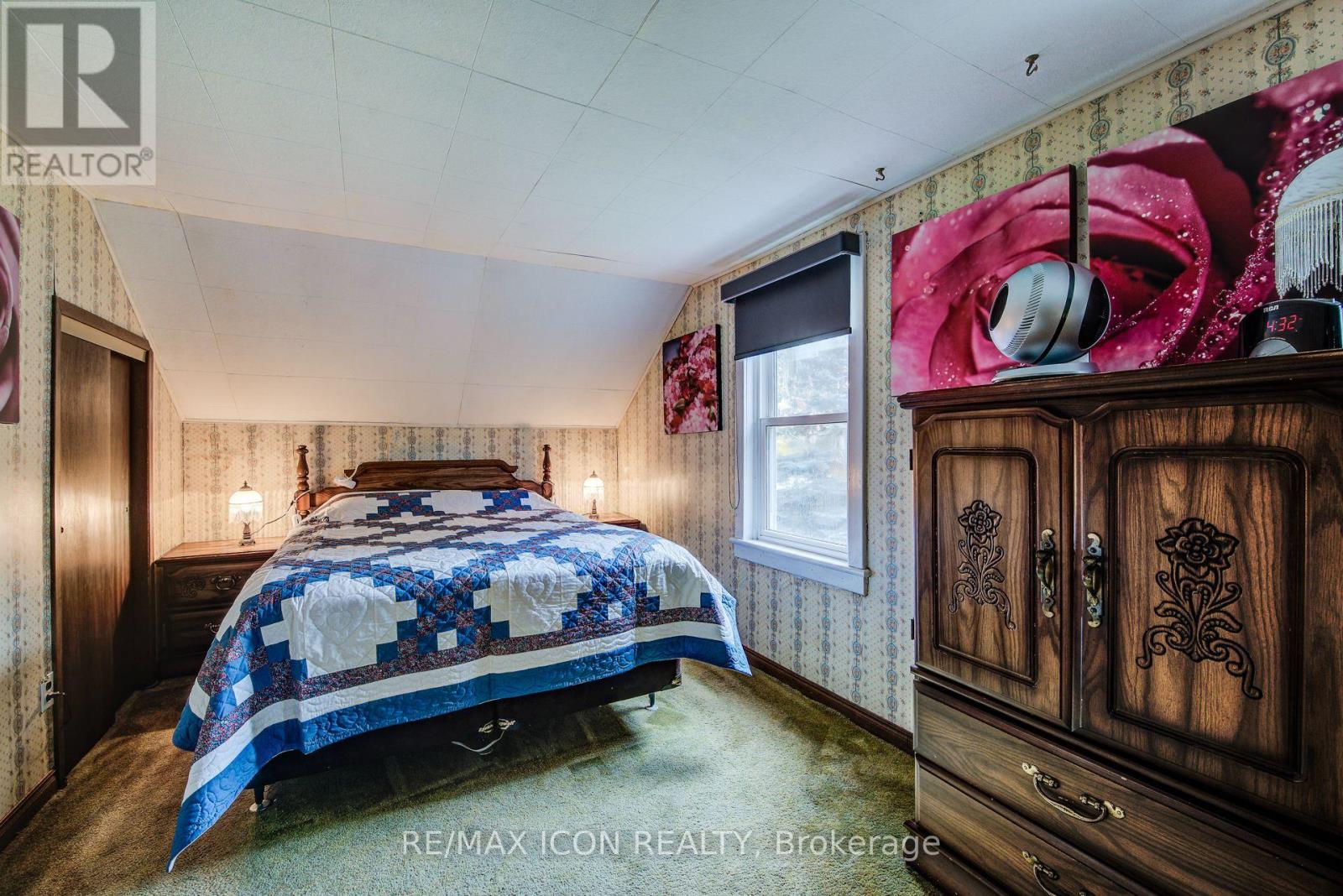 1301 Lobsinger Line, Woolwich, Ontario N2J 4G8 - Photo 25 - X12488678