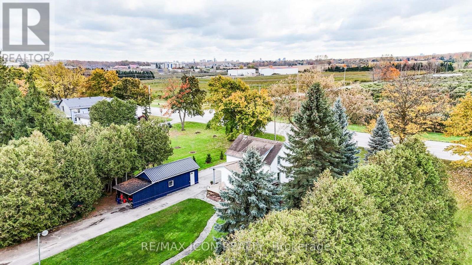 1301 Lobsinger Line, Woolwich, Ontario N2J 4G8 - Photo 45 - X12488678