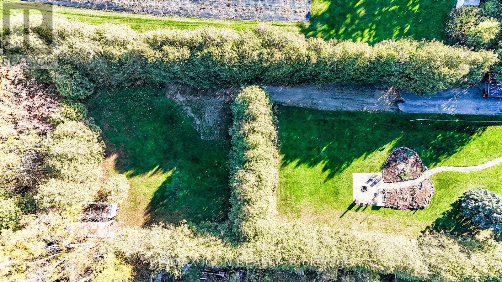 1301 Lobsinger Line, Woolwich, Ontario N2J 4G8 - Photo 47 - X12488678