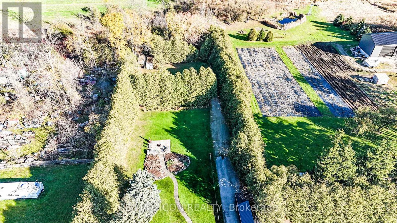 1301 Lobsinger Line, Woolwich, Ontario N2J 4G8 - Photo 46 - X12488678