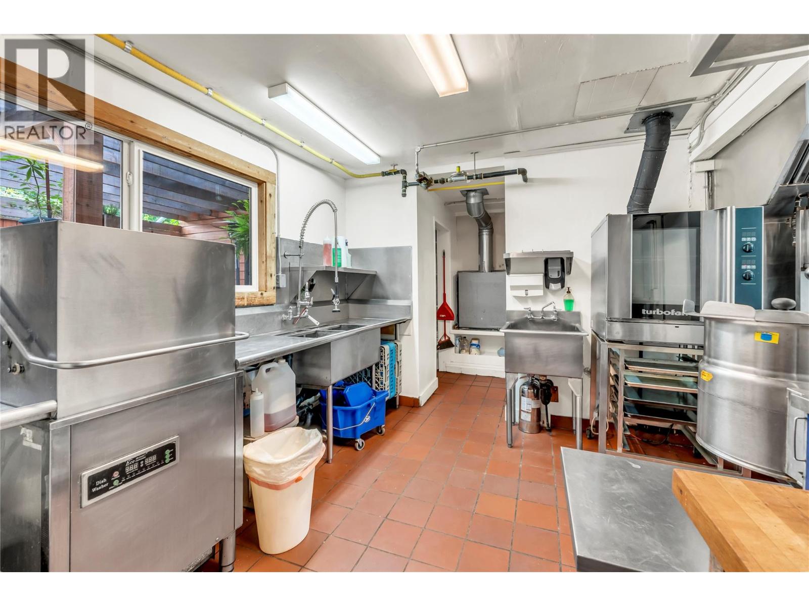 360/370 Robinson Avenue, Naramata, British Columbia  V0H 1N0 - Photo 37 - 10367561