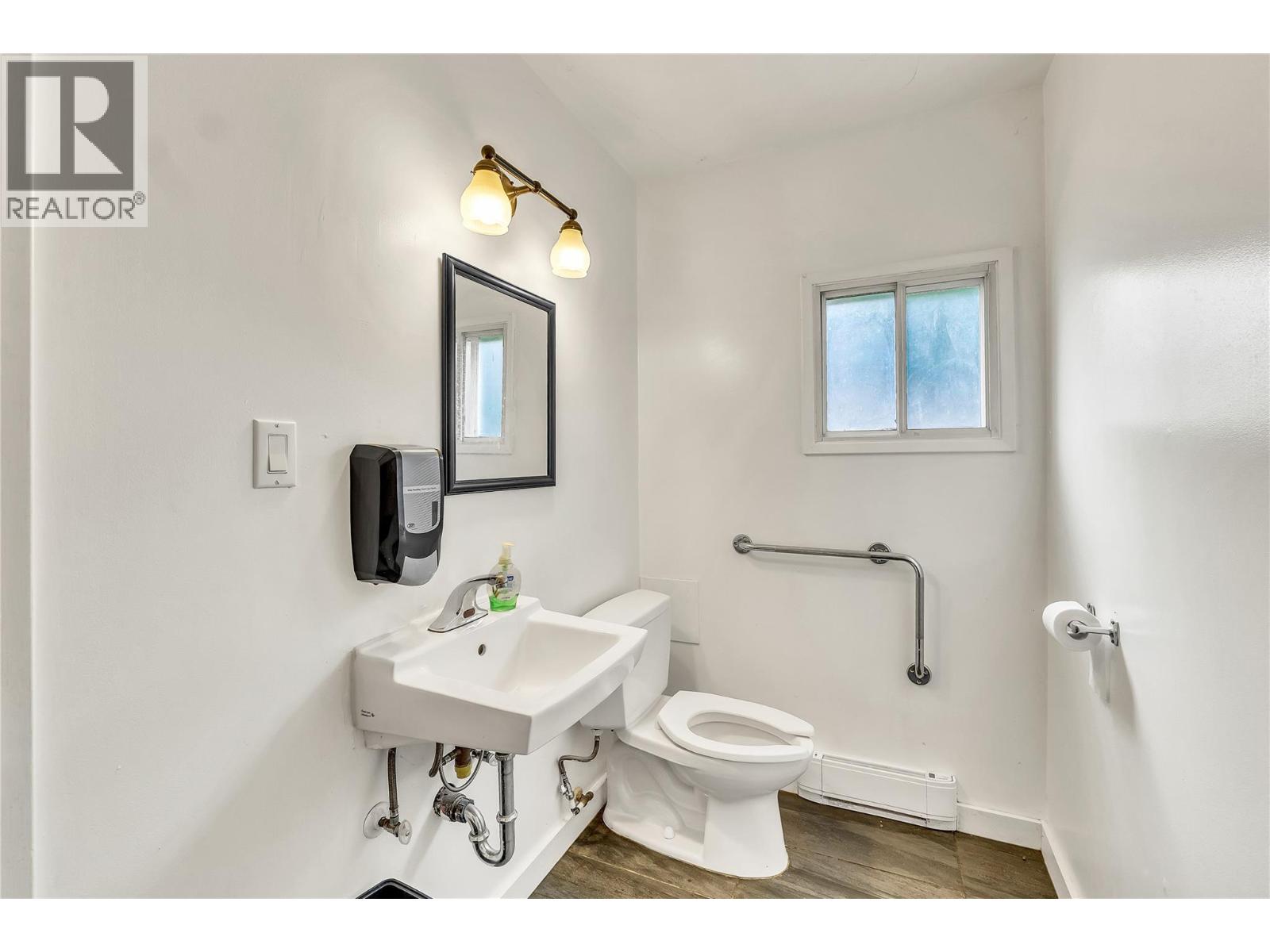 360/370 Robinson Avenue, Naramata, British Columbia  V0H 1N0 - Photo 39 - 10367561