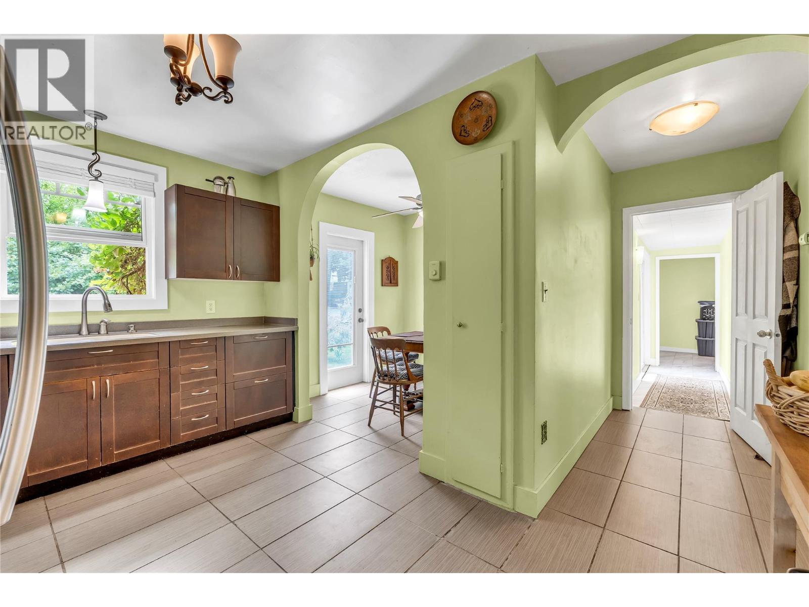 360/370 Robinson Avenue, Naramata, British Columbia  V0H 1N0 - Photo 8 - 10367561