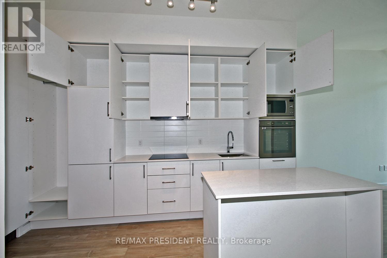 404w - 27 Bathrust Street, Toronto, Ontario  M5V 0R1 - Photo 16 - C12510168