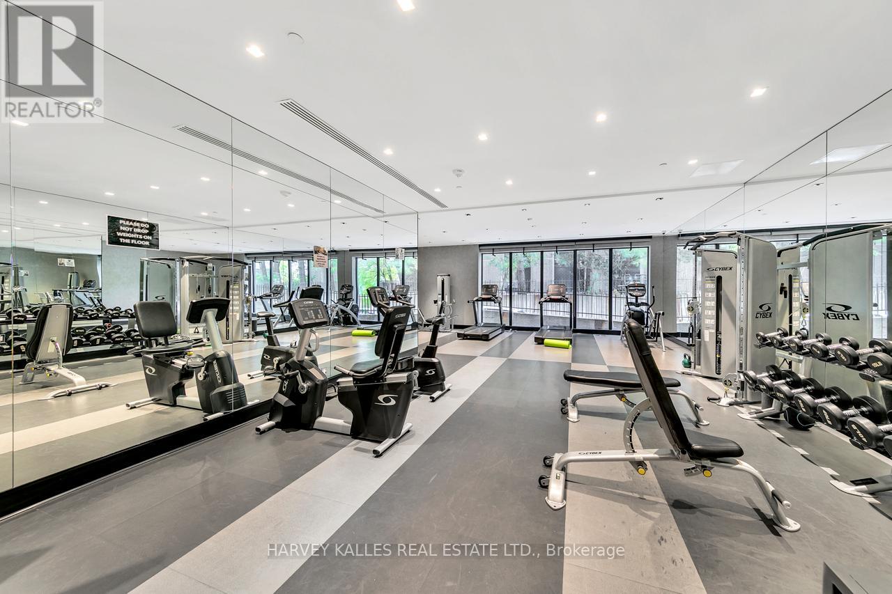 1105 - 609 Avenue Road, Toronto, Ontario  M5R 3R9 - Photo 13 - C12510202