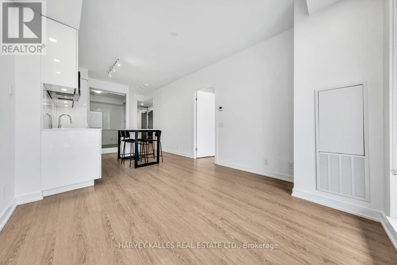 1105 - 609 Avenue Road, Toronto, Ontario  M5R 3R9 - Photo 2 - C12510202