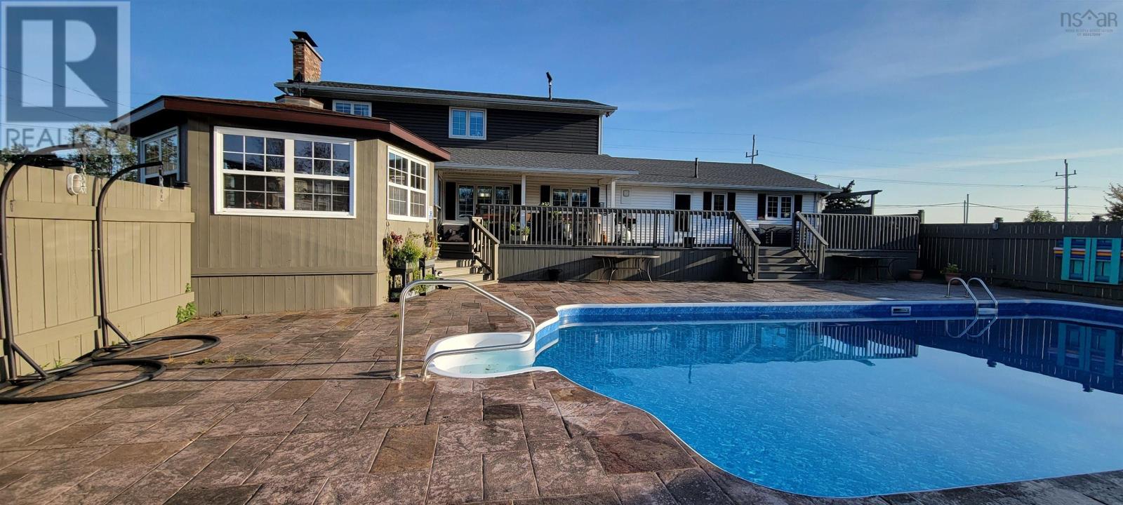 568 Seaview Drive, Upper North Sydney, Nova Scotia  B2A 3N8 - Photo 7 - 202521239