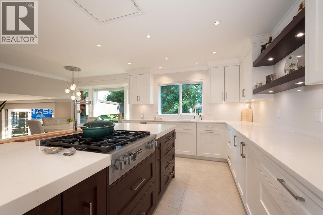 18858 119b Avenue, Pitt Meadows, British Columbia  V3Y 1W7 - Photo 9 - R3064279