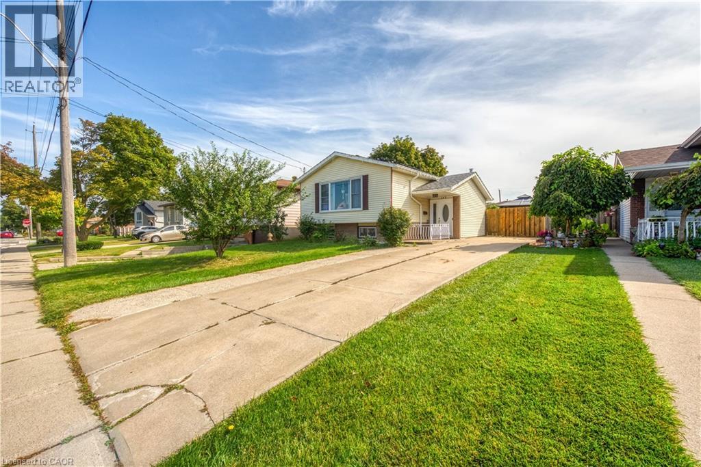 143 Highridge Avenue Unit# Lower, Hamilton, Ontario  L8E 3L5 - Photo 2 - 40785767