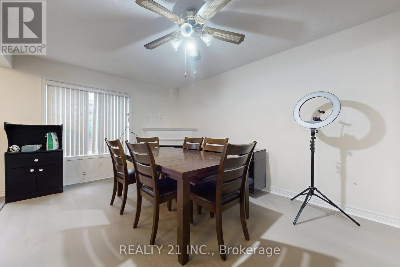 74 Brinloor Boulevard, Toronto, Ontario  M1M 1L5 - Photo 10 - E12510148