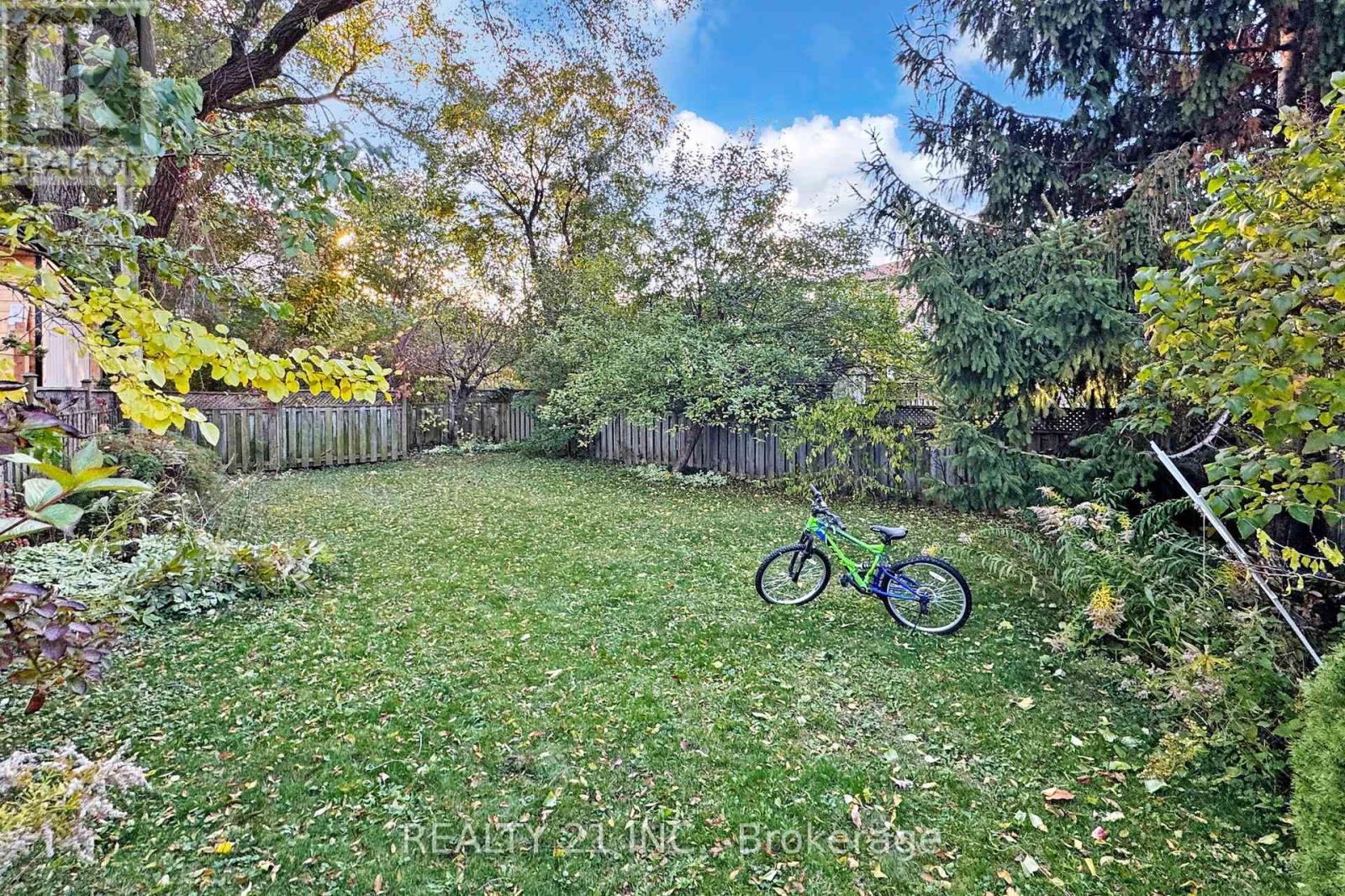 74 Brinloor Boulevard, Toronto, Ontario  M1M 1L5 - Photo 47 - E12510148