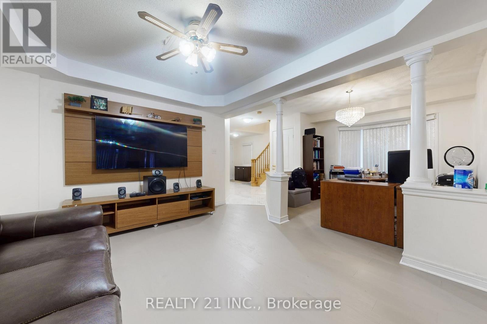 74 Brinloor Boulevard, Toronto, Ontario  M1M 1L5 - Photo 7 - E12510148