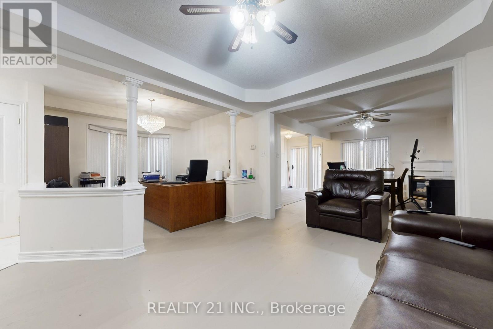 74 Brinloor Boulevard, Toronto, Ontario  M1M 1L5 - Photo 9 - E12510148